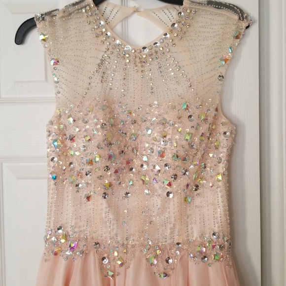 Windsor dress! - Picture 2 of 5